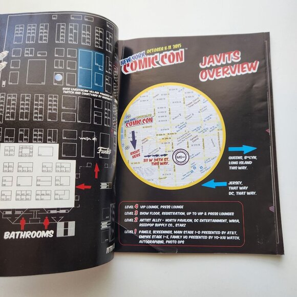 2015 NYCC 10th Edition Comic Con Program Featuring DKIII By Frank Miller & More - Picture 8 of 11